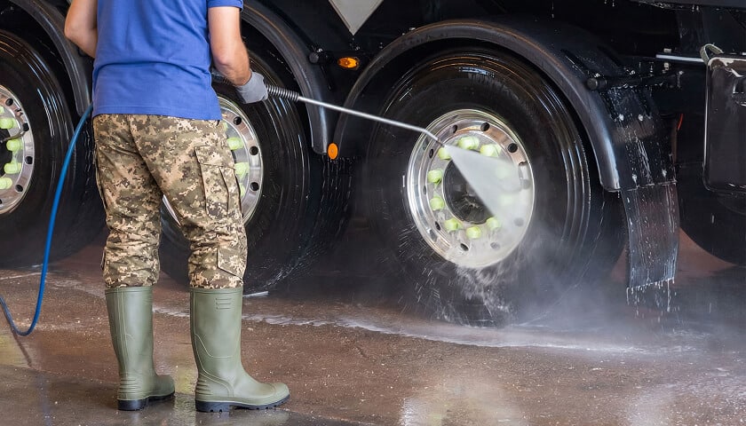 Commercial Fleet Washing